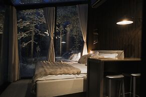 Halo Igloos - Private Sauna & Jacuzzi