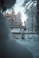Halo Igloos - Private Sauna & Jacuzzi