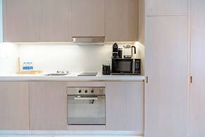 PVH - Modern Studio - Palm Tower