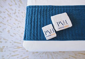PVH - Modern Studio - Palm Tower