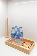 PVH - Modern Studio - Palm Tower