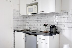 Cozy Studio by the Eiffel Tower - For 2