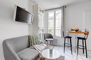 Cozy Studio by the Eiffel Tower - For 2