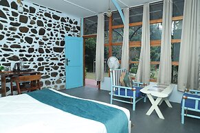 Hotel YAN Residency Bhimtal - Nainital