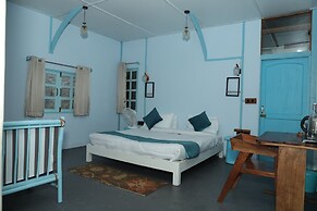 Hotel YAN Residency Bhimtal - Nainital