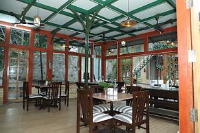 Hotel YAN Residency Bhimtal - Nainital