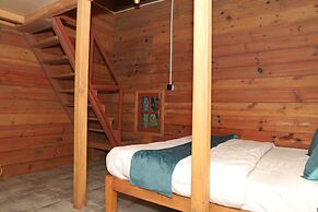 Hotel YAN Residency Bhimtal - Nainital