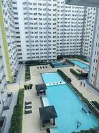 Luxurious 9th Floor Studio in Quezon City With Private Pool