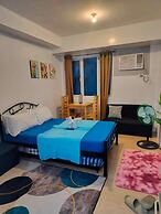 Luxurious 9th Floor Studio in Quezon City With Private Pool