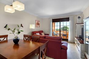 Cozy Seaside Retreat at Los Albatros
