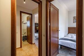 Cozy Seaside Retreat at Los Albatros