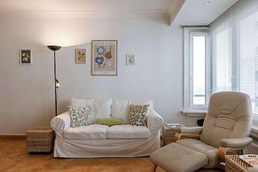 Light-filled Apartment With Lateral sea View