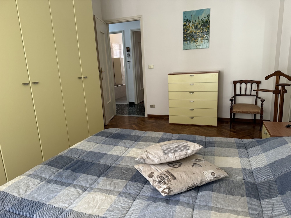 Central Square Apartment by Wonderful Italy