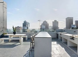 Stylish City Apartment