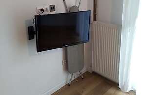 Apartment - Sleeps 5 - Parking - Balcony