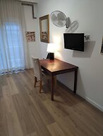 Apartment - Sleeps 5 - Parking - Balcony