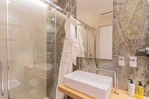 PureView Luxury pool AdultsOnly by Rent All Como