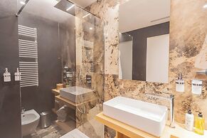 PureView Luxury pool AdultsOnly by Rent All Como