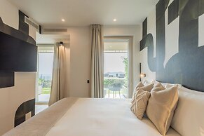 PureView Luxury pool AdultsOnly by Rent All Como