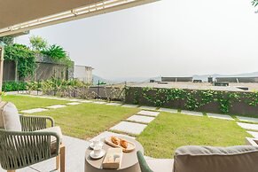 PureView Luxury pool AdultsOnly by Rent All Como