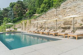 PureView Luxury pool AdultsOnly by Rent All Como