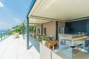 PureView Luxury pool AdultsOnly by Rent All Como