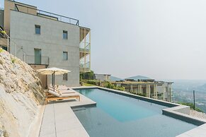 PureView Luxury pool AdultsOnly by Rent All Como