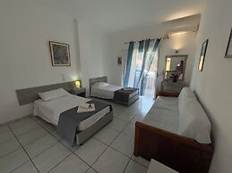 DOLPHIN APARTMENTS & STUDIOS
