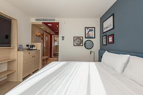 Hampton By Hilton Batumi Center