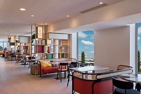 Hampton by Hilton Lyon Airport