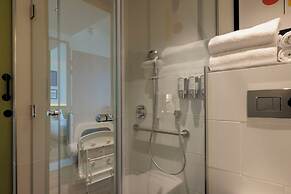 Hampton by Hilton Lyon Airport