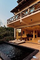 Casa Zpada
