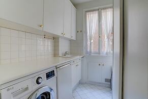 Passy Glow 2BR Home in the 16th Arrondissement