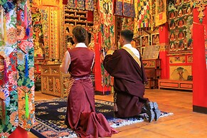 FEIFAN Historic Tibetan Hotel