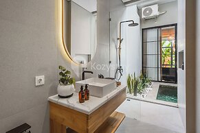 Lucenta Villa by Kozystay - Canggu