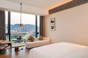 Wuzhou Sports Center Hotel