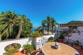 Capri Turquoise by Napoliapartments