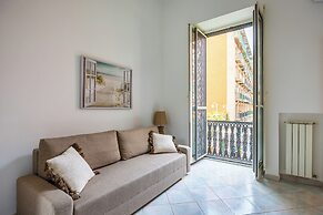 Smooth Vibes at Chiaia by Napoliapartments