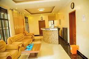 Novaland Hotel Rw