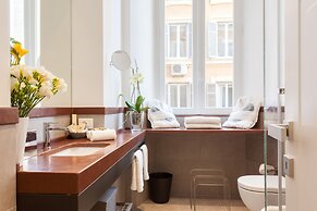 504 Corso Suites