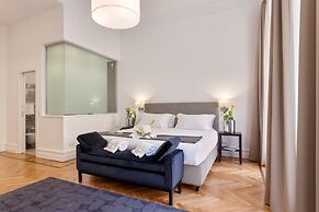 504 Corso Suites
