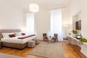 504 Corso Suites