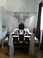 Hiliki House