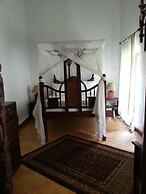 Hiliki House