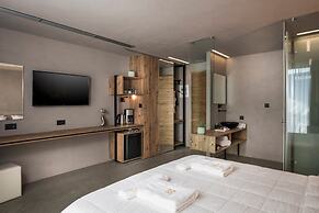 Ikaros Hotel