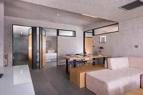 Ikaros Hotel