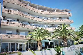 Hotel Cariatis