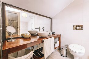 Jade Residence