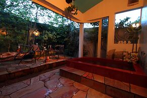 Scotch Court