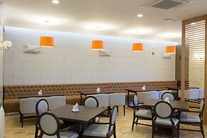 Fontana Beach Hotel